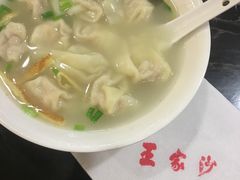 虾肉小馄饨-王家沙点心店(南京西路总店)