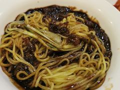 炸酱面-桃园中华料理炸酱面(燕儿岛路店)