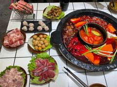 -扎起市井老火锅(乐山总店)