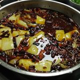 吃饭的朋友先预订座位哟