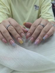 -芊屿芊浔美甲