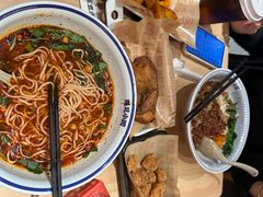 -遇见小面(东方宝泰店)