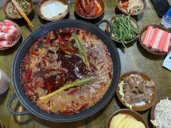 -黄潇洒老火锅(九眼桥宏济巷店)