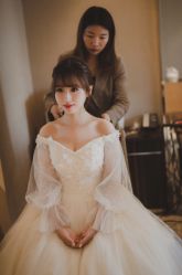 -艾米丽婚纱礼服