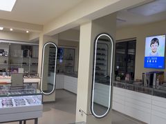 -潘多拉眼镜·蔡司依视路明月(潘家园店)