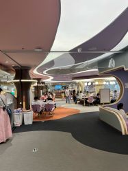 -奈尔宝·国风主题儿童乐园·亲子餐厅(豫园商城店)
