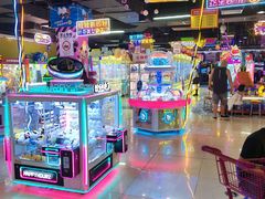-直通车欢聚中心(崇州万达店)