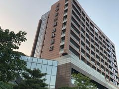 -广州汇华希尔顿逸林酒店