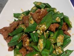 -黄泥岗·地道湖北菜(奥特莱斯店)