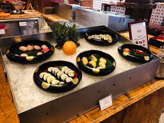 自助取餐区-广州中心皇冠假日酒店-环市食坊·海鲜自助餐厅