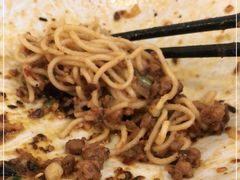 -碗里捞川渝特色面(沙河玖耀里店)