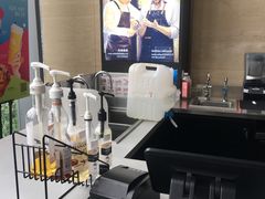 -瑞幸咖啡(绿地新都会9号楼店)