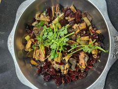 -龙顺园麻辣香锅(机场店)