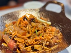 干锅高山笋煨腊肉-辣可可·小炒黄牛肉(望京凯德MALL店)