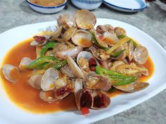 葱姜炒花甲-四川小胡子海鲜(丁村万人海鲜广场店)