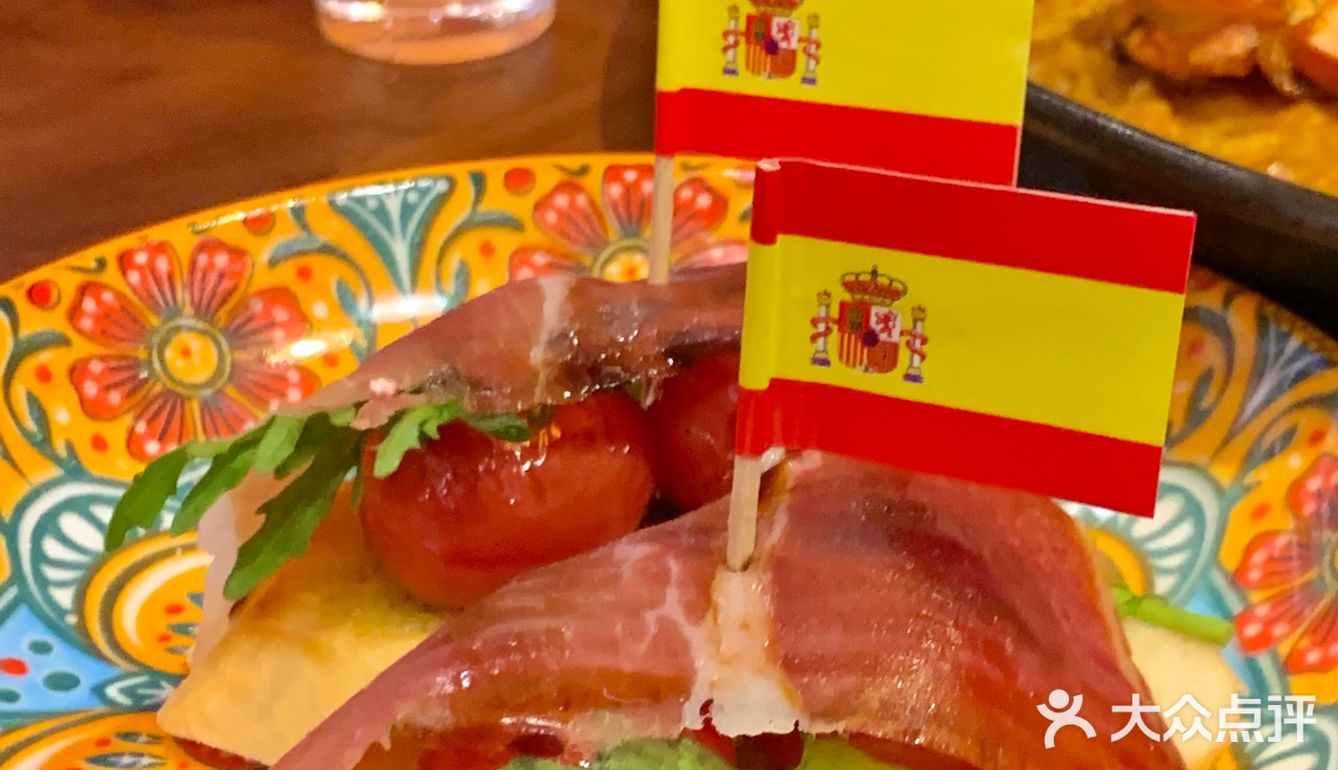 来罍街怎么能不吃顿漂亮饭呢？