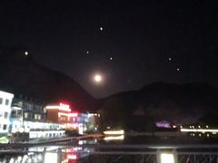 -百里峡七彩艺术小镇