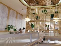 -荷花亭·湖北融合菜(中商广场店)