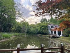 -上海怡沁园度假酒店