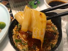 -洪氏嗨捞·猪肚鸡火锅(阳光天地店)