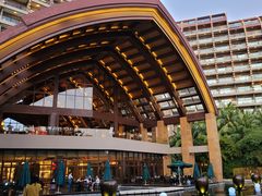 -三亚湾海居铂尔曼度假酒店