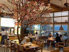 -蜜桃餐厅·伴山(湖滨商业街店)