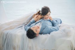 -现代经典婚纱摄影