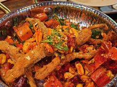 sisters秘制麻辣鸭舌-SISTERS BAR RESTAURANT川意酒馆(嘉善老市H楼店)