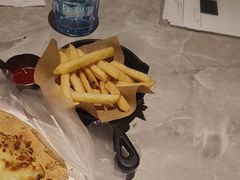 -必胜客(尹山湖歌林公园店)
