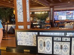 -八府香鸭·啫啫煲(华山路店)