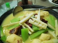 咸鹅青笋煲-沪依小酒馆心意菜