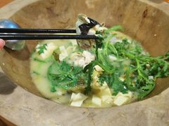 鮰鱼-云中鱼蒸汽石锅鱼(川沙百联店)