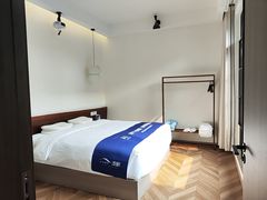 -成都院坝精品私汤民宿酒店