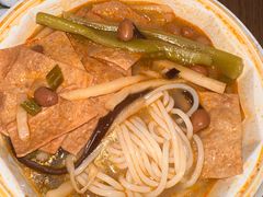 -喜鹊愉家酒店(郑州曼哈顿博览中心地铁站店)