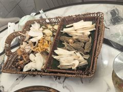 -原林野山菌火锅·炒菌(关上野生菌一条街店)