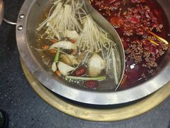 -沸炉重庆老火锅(军事博物馆店)