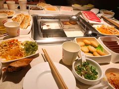 -海底捞火锅鲜切牛肉主题店(长寿路店)