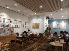 -猫的天空之城概念书店(印象城购物中心店)