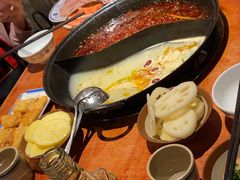 -周小明火锅(黑金冠社区店)