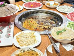 -城墙拐拐火锅(三峡广场黑金冠店)