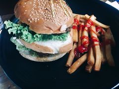 牛肉汉堡-么哈MOJAR(北京五道口店)