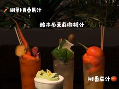 -三出山火锅(南京万象天地店)