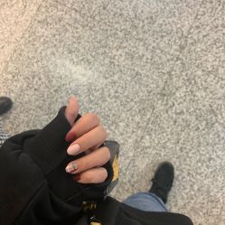 -蜜丝卡伦美甲美睫半永久