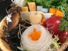 -湊湊火锅·茶憩(新中关购物中心店)