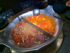 番茄牛膝骨鸳鸯锅-湊湊火锅·茶憩(东城万达店)