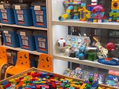 -斯坦星球AI编程·机器人科创·科学实验·信奥·思维·STEM·乐高·竞赛考级(长宁虹桥大融城荟聚中心)