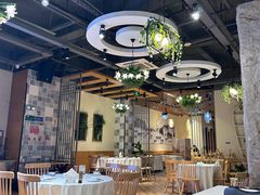 -香山湖家家宴(中山陵店)