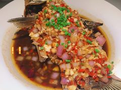 香煎大鲫鱼-费大厨辣椒炒肉(高铁吾悦广场店)