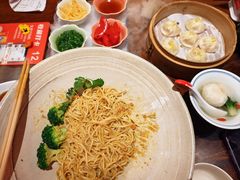 -李犟大爆鳝面·手工蟹黄包(湖滨西湖店)