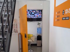 -安东易迷你自助仓储寄存仓库(顾戴路店)